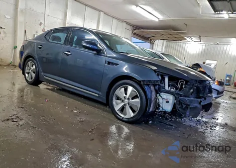 2014 Kia Optima Hybrid из США, поврежденный, VIN KNAGN4AD5E5068939